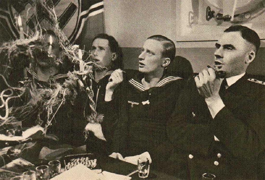 German WW2 Postcard, U-370 Oberleutnant Karl Nielsen (1 of 5)