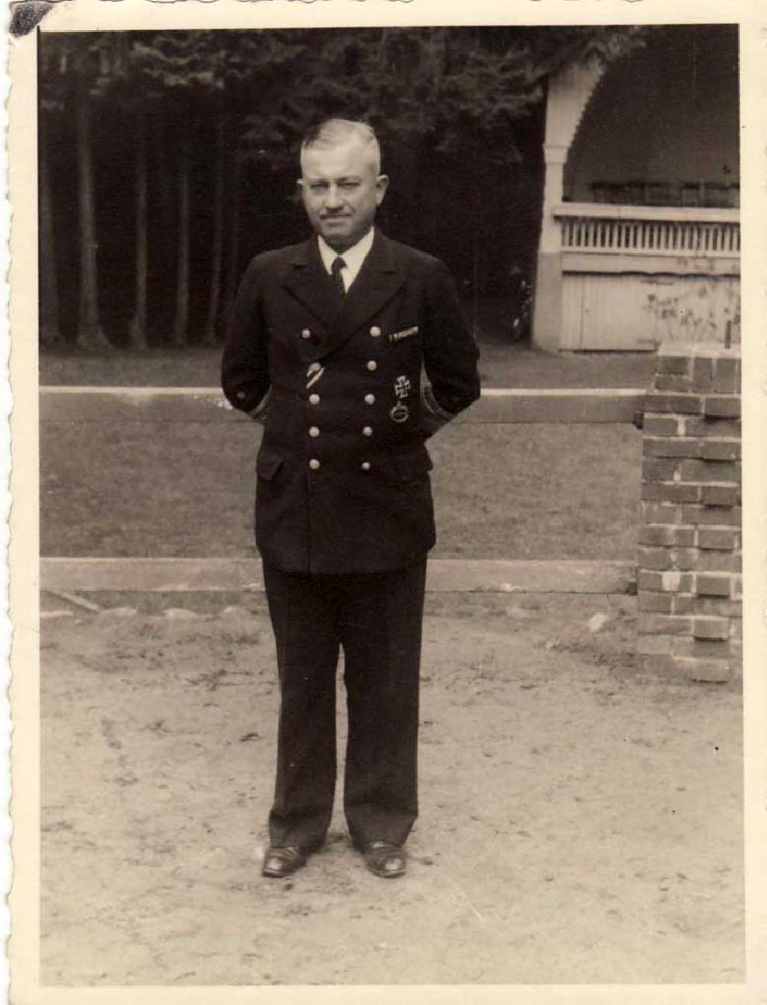 German WW2 Photo U-BOAT OFFICER w. Cross & Badge: German WW2 Photo of U-BOAT OFFICER POSES, with cross and badge. For your convenience we will ship your item for a reasonable price. Combined shipping is available. PayPal payment, Wire transfer to USA