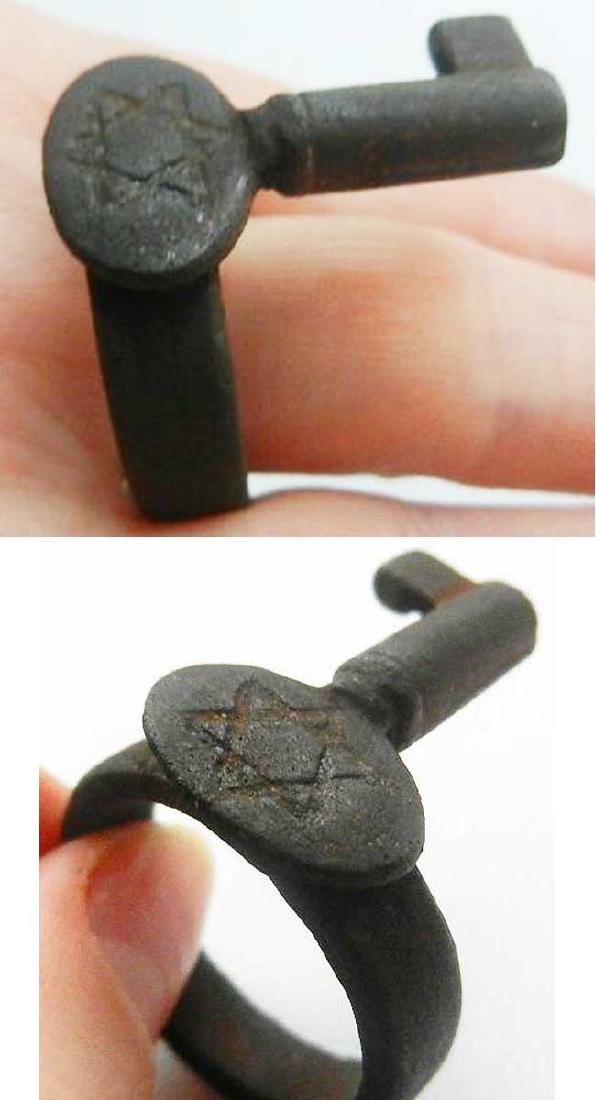 Mega RARE Jewish WW2 Iron Key Ring w. Star of David (1 of 10)