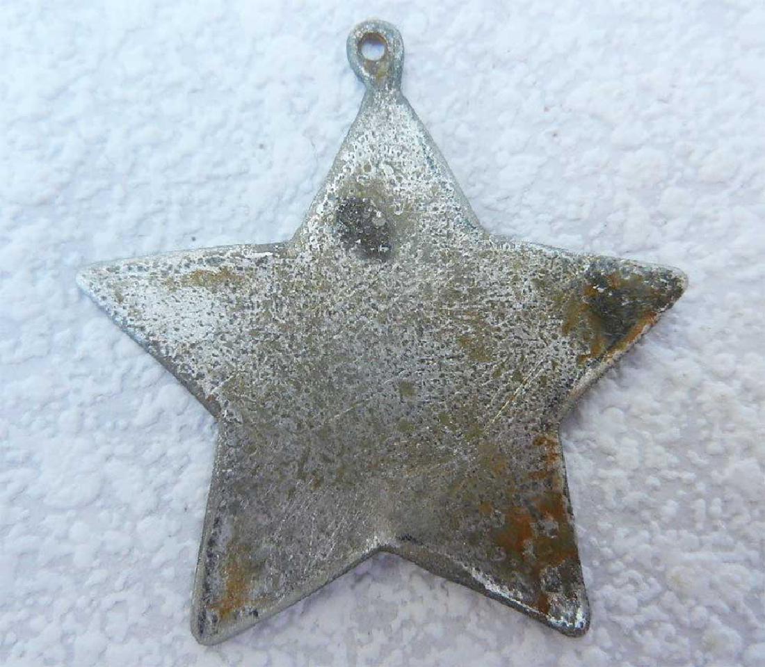 RUSSIAN WW2 STAR Hero of Soviet Union, 1944: RUSSIAN WW2 STAR Hero of Soviet Union, 1944. Trench Art. The star is belonged to Maxim Vasilyevich Shmatov. It made in Aluminum by his friends before original star is arrived. From real old collection