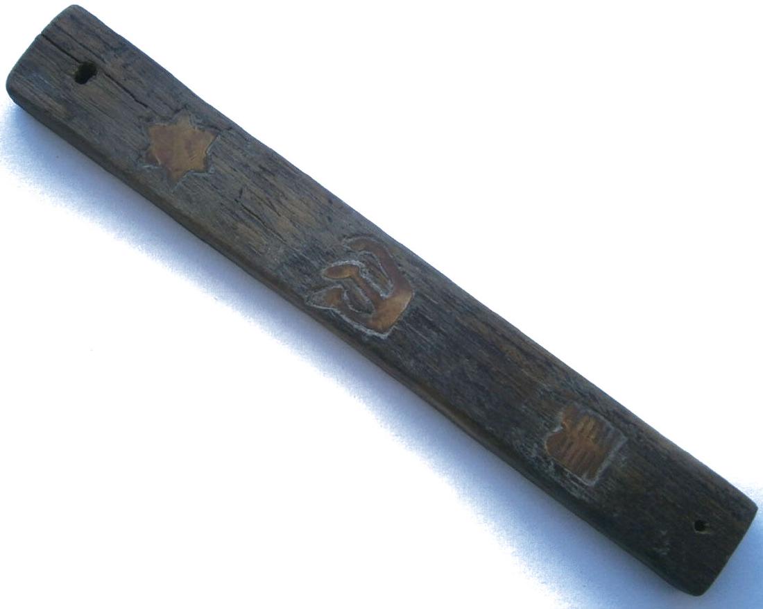 JEWISH WW2 MEZUZAH w. STAR of DAVID & MENORAH: ORIGINAL JEWISH WW2 MEZUZAH with STAR of DAVID and MENORAH from KRAKOW in POLAND, 1941 Original, not reproduction. The item is for historic museum or private collection. SIZE: 160 x 21 x 11 mm. As you