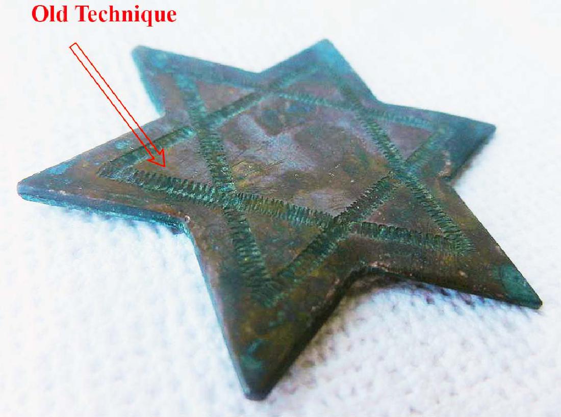 JEWISH WW2 BRONZE STAR of DAVID fr. LITZMANNSTADT: ORIGINAL JEWISH WW2 BRONZE STAR of DAVID from LITZMANNSTADT in POLAND, 1941 Extremely rare item !! Engraving is done using old technique - please look at the images. SIZE: 40 x 45 x 1 mm. Original, no