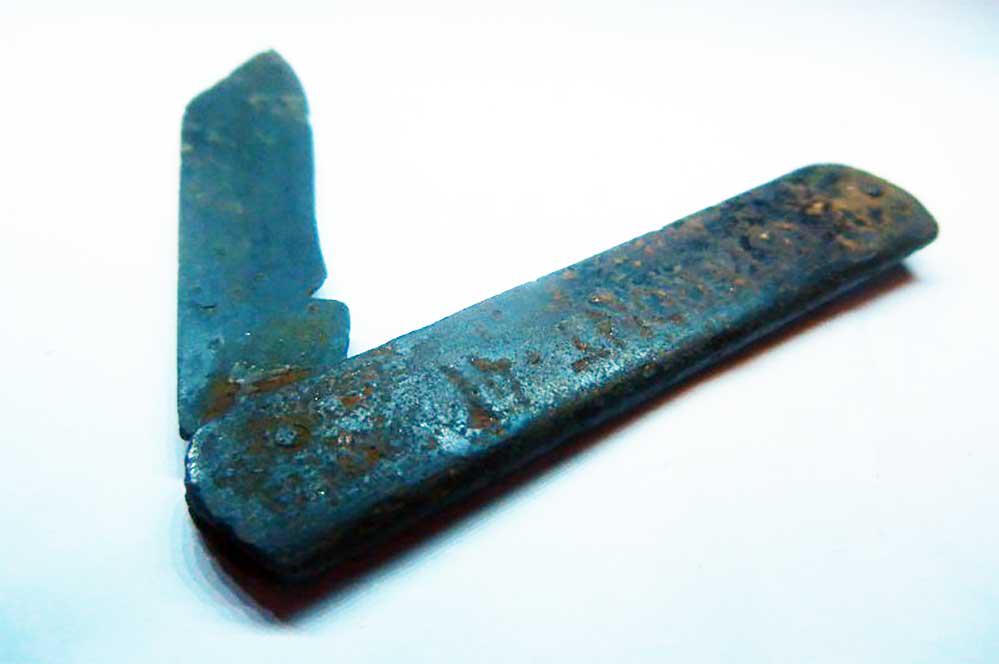 ORIGINAL GERMAN WW2 KNIFE OSTFRONT, 1941-1945 (1 of 11)