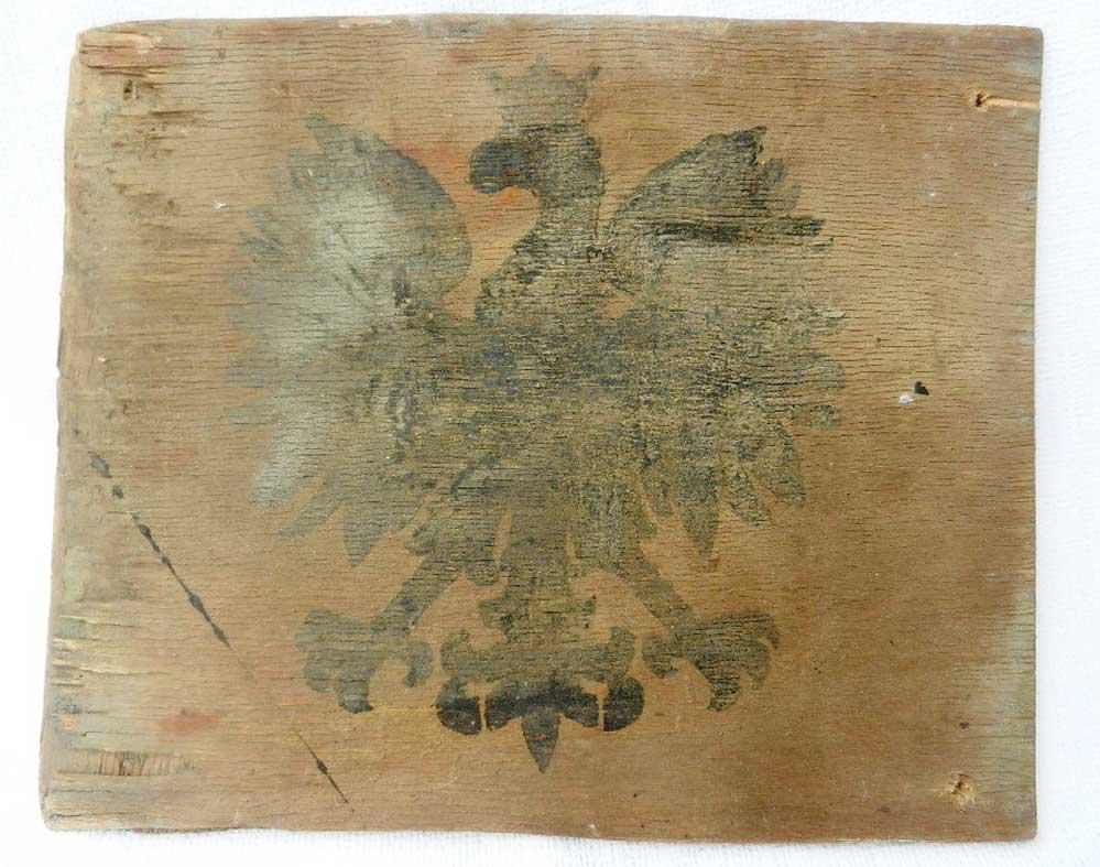 RARE POLISH WW2 PLATE EAGLE fr. ARMIA KRAJOWA: ORIGINAL Polish WW2 Wood Plate EAGLE with Coat of Arms from Armia Krajowa SIZE: 231 x 190 x 4 mm. Hand made, very nice job. the item was bought on Polish family estate sale along with a few other WW2