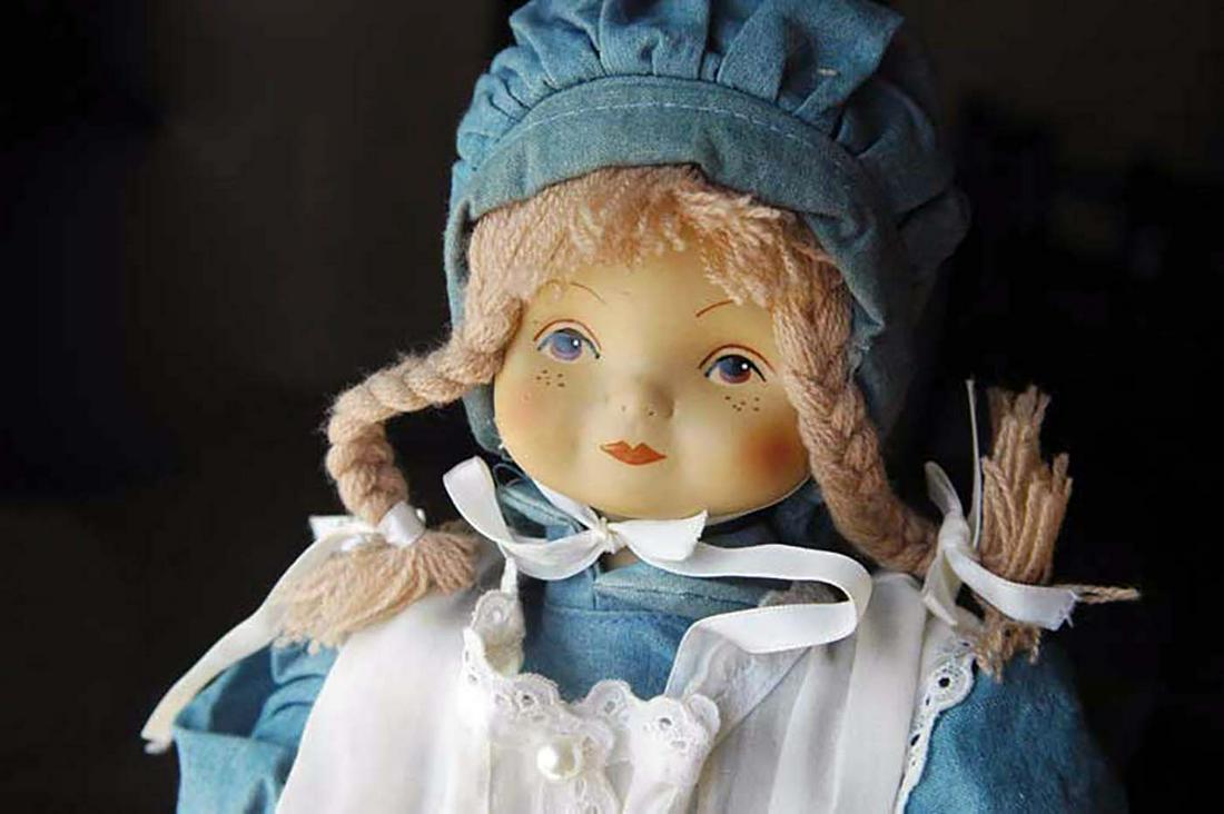 RARE GERMAN WW2 DOLL (1 of 11)