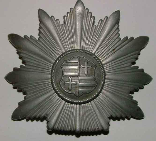 WW2 GERMAN TSCHAKO POLICE SILVER BADGE (1 of 5)