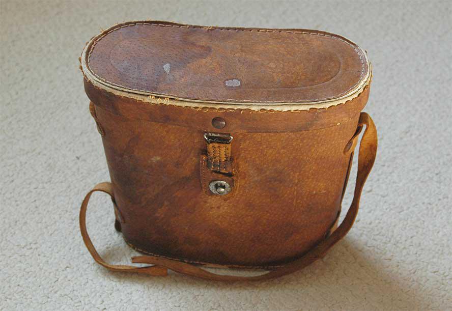 WW2 BINOCULARS 7 X 50 JOHANN FRANCK in CASE: WW2 BINOCULARS 7 X 50 JOHANN FRANCK in CASE Recently the Navy Binoculars was sold on eBay for $5480 - please see the screenshot. Please note: last image is for sample only. ESTIMATE PRICE: $300 - $400