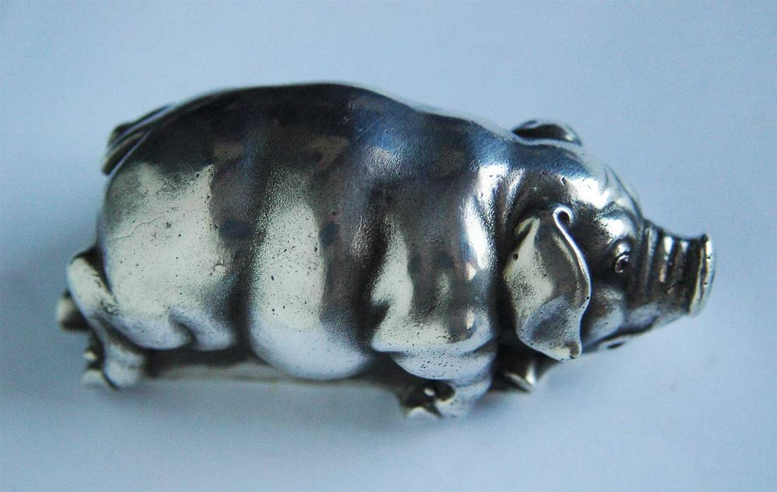 FABERGE - RUSSIAN IMPERIAL SILVER PIG w. RUBY, MARKED: FABERGE - RUSSIAN IMPERIAL SILVER PIG with RUBY, MARKED The item is very nice made and has a maker marks: 84 for silver and FABERGE stamp. CONDITION: The item is described to the best of our knowledge