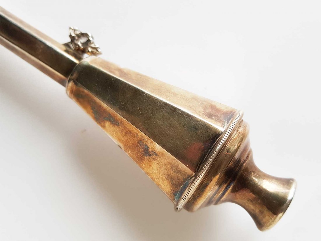 ANTIQUE RUSSIAN SILVER CANDLE LIGHTING SCEPTER: RARE ANTIQUE RUSSIAN SILVER CANDLE LIGHTING SCEPTER Very nice item. SIZE: 27 cm. CONDITION: The item is described to the best of our knowledge. Please refer to pictures and email wi