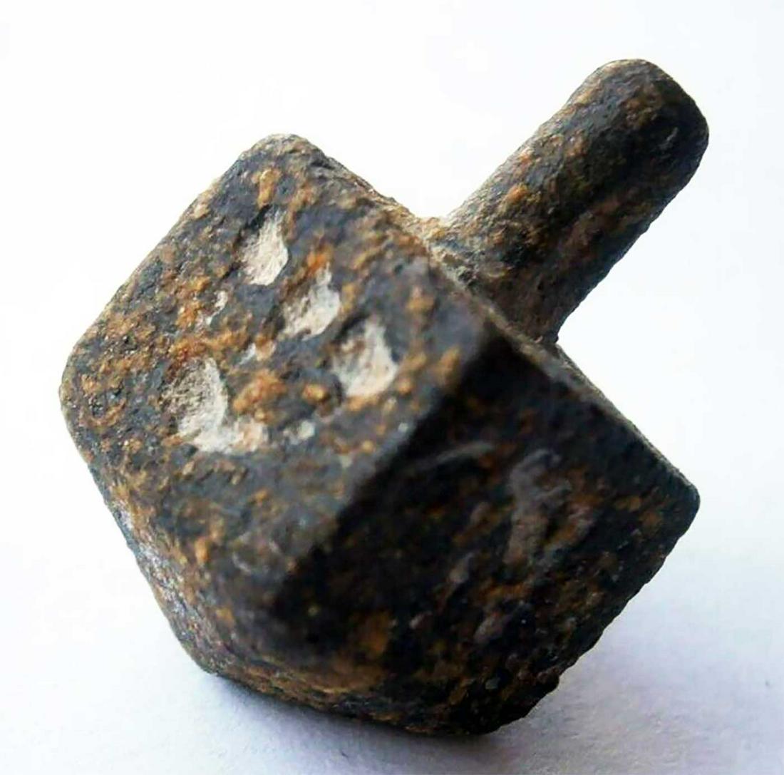JEWISH WW2 CHILDREN GAME DREIDEL fr. LITZMANNSTADT: JEWISH WW2 CHILDREN GAME DREIDEL from LITZMANNSTADT in POLAND It was very popular in Jewish families at that time. Made from metal. CONDITION: The item is described to the best of our knowledge. Pleas