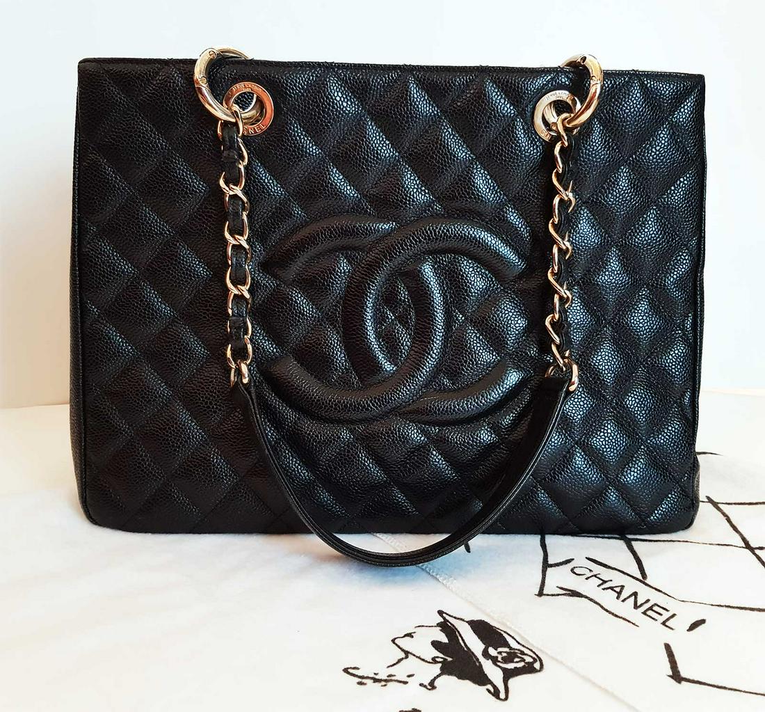 CHANEL TOTE BAG CLASSIK (1 of 19)