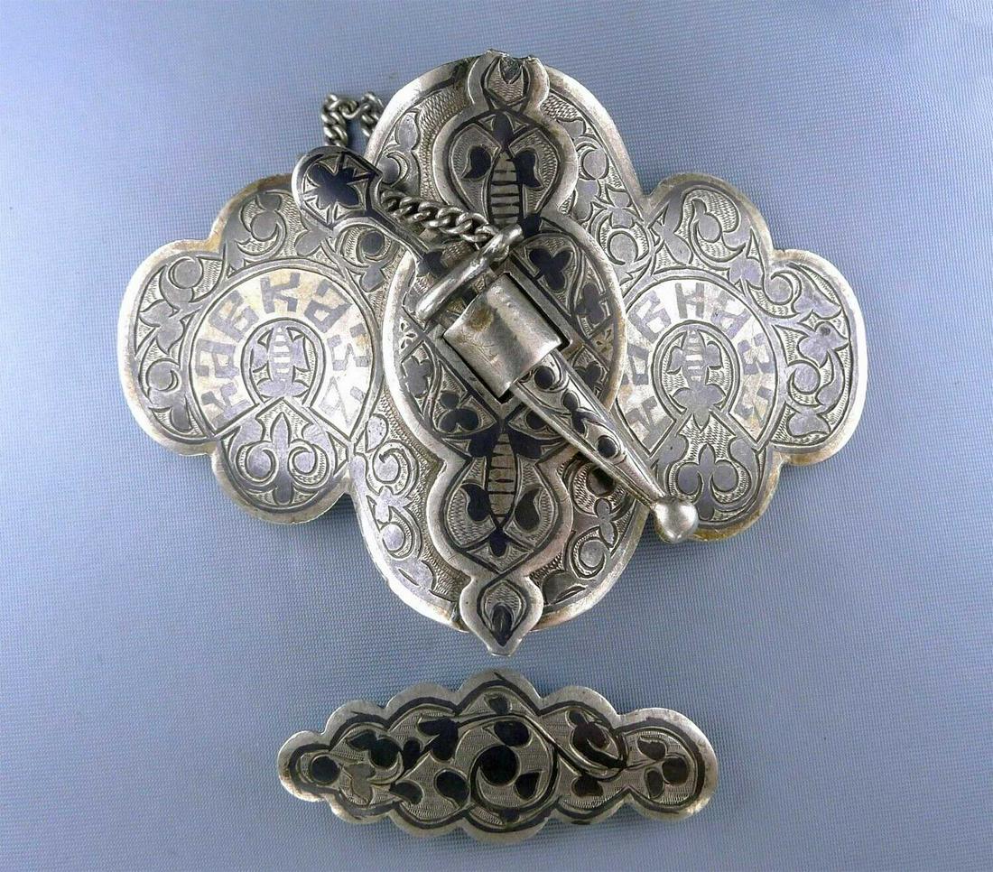 RUSSIAN CAUCASIAN NIELLO SILVER BELT BUCKLE: RUSSIAN CAUCASIAN NIELLO SILVER BELT BUCKLE, MARKED It has a stamp - please see the image. CONDITION: The item is described to the best of our knowledge. Please refer to pictures and email with any qu