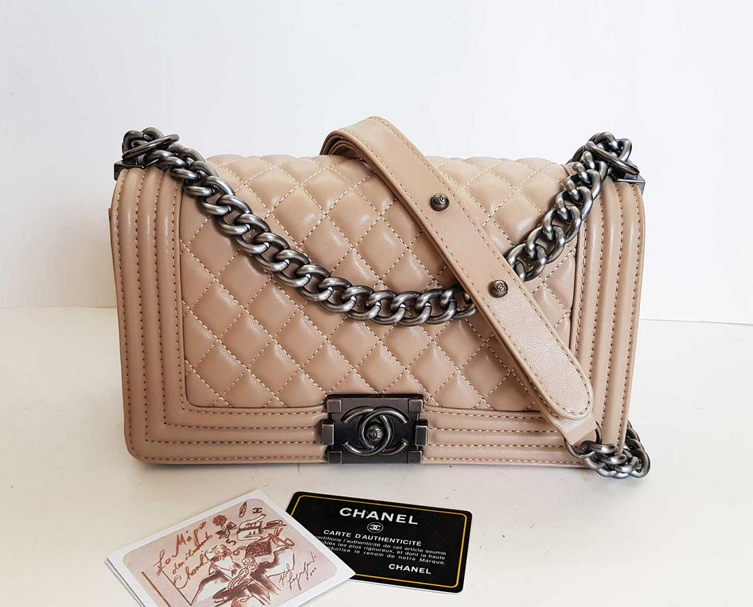 CHANEL BOY LEATHER HANDBAG (1 of 17)