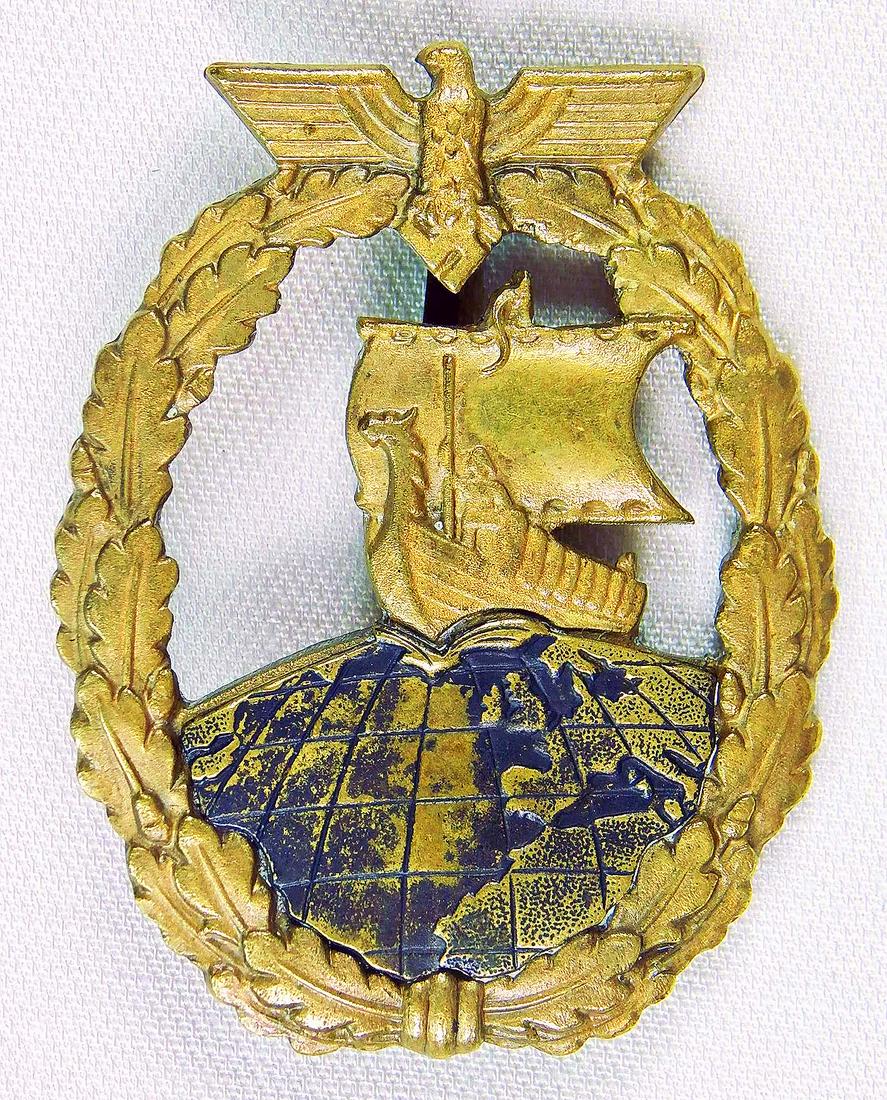 GERMAN WW2 AUXILIARY CRUISER WAR BADGE, SCHWERIN-BERLIN (1 of 15)