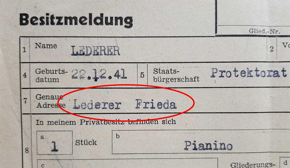 JEWISH WW2 OWNERSHIP REPORT fr. GHETTO, 1941: JEWISH HOLOCAUST WW2 OWNERSHIP REPORT from GHETTO, 1941 Before arrest or confiscate goods from the Jewish Yudenrat made ownership report. In this document there is Frieda Lederer (Jew) has a piano. Th