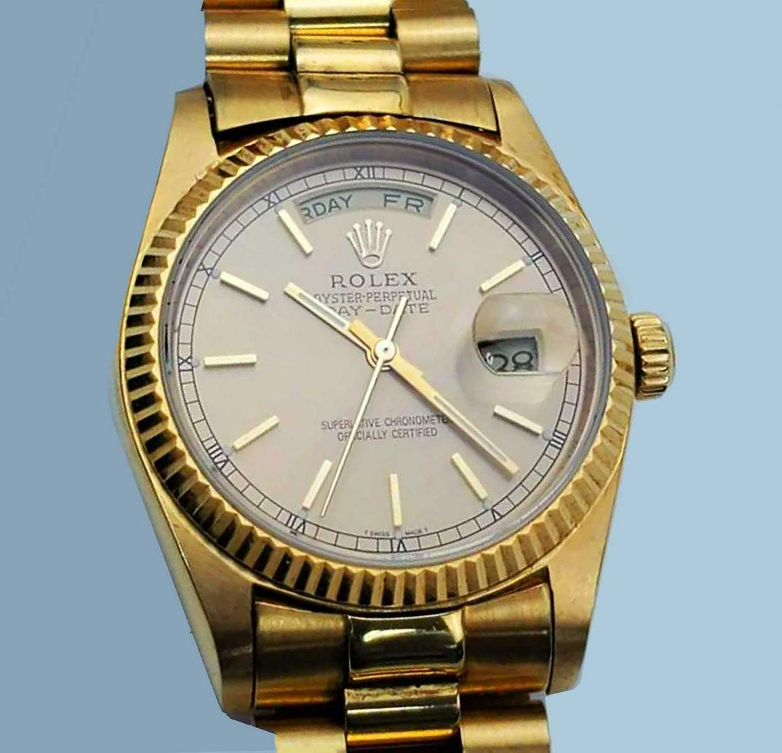 GENTELMEN's PRESIDENTIAL ROLEX 18k GOLD WATCH (1 of 9)