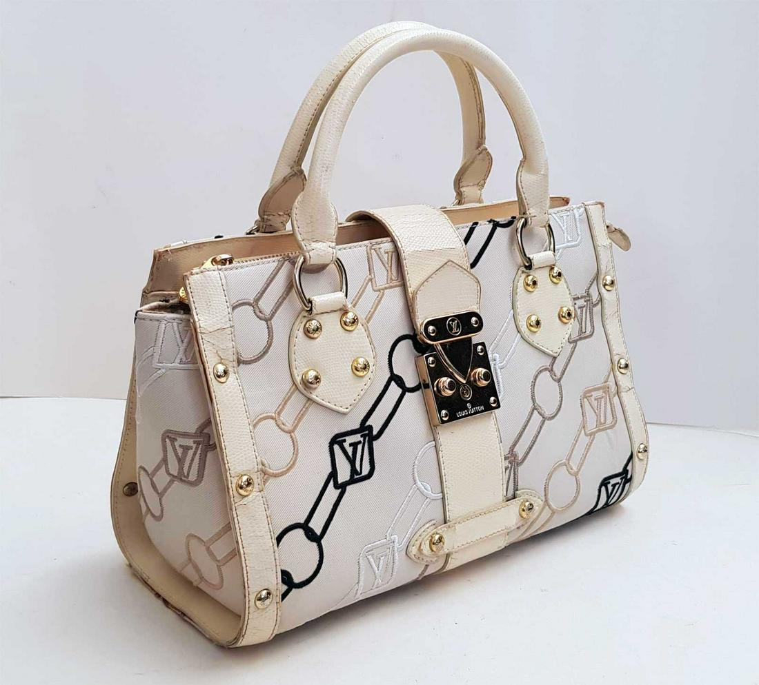 LOUIS VUITTON HANDBAG (1 of 19)