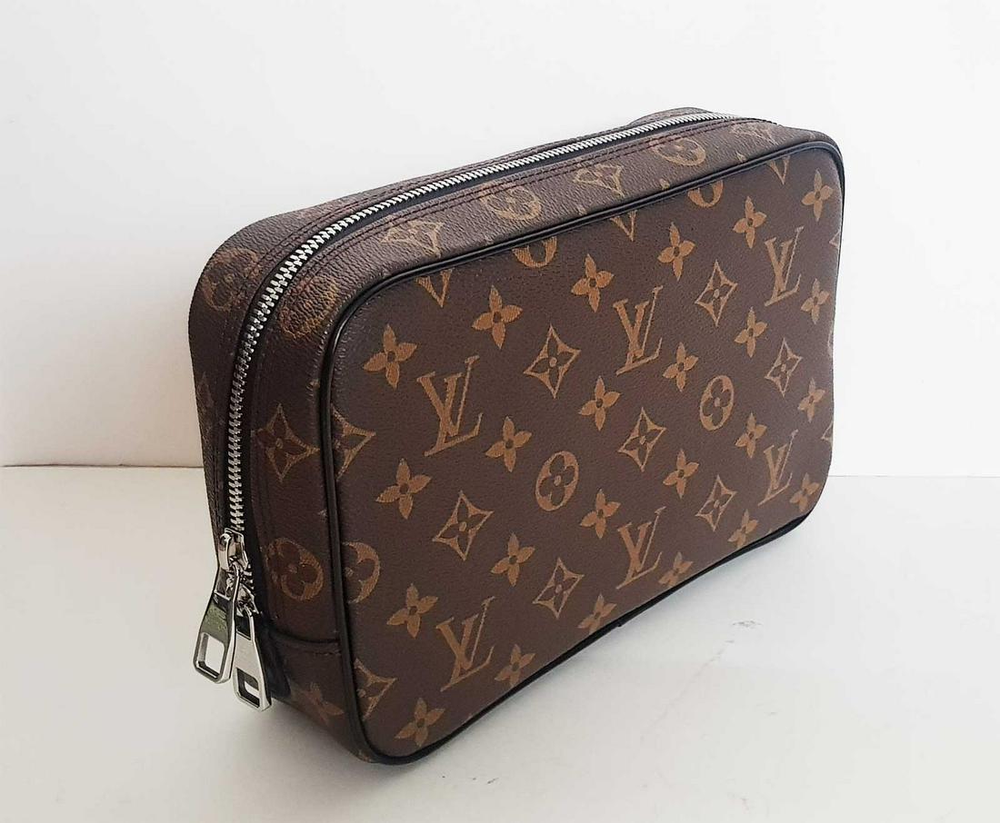 LOUIS VUITTON CANVAS COSMETIC BAG (1 of 14)