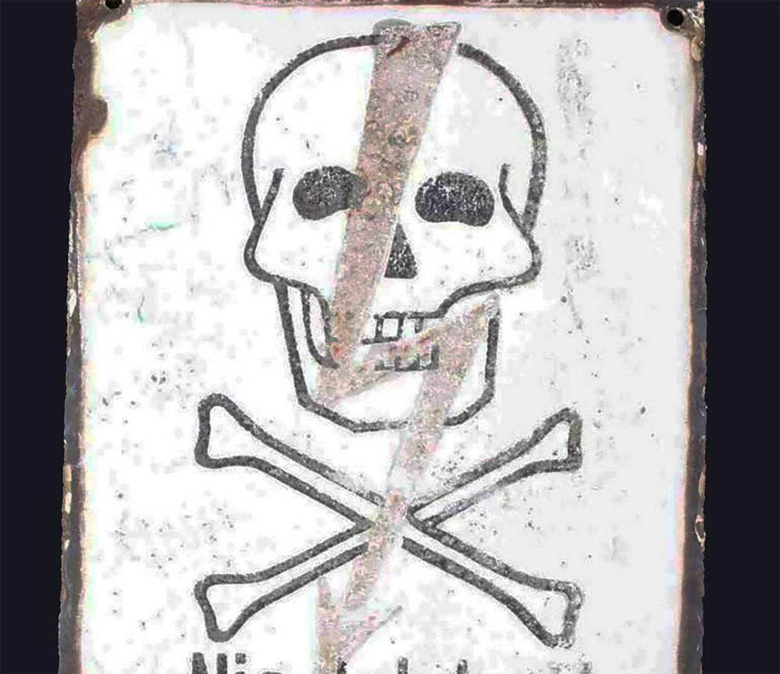 GERMAN-POLISH WW2 ELECTRICAL HAZARD WARNING SIGN: RARE GERMAN-POLISH WW2 ELECTRICAL HAZARD WARNING SIGN from CONCENTRATION CAMP WWII era German-Polish electrical hazard warning sign. Reads 'Nie dotykac! Urzadzenie elektryczne!' meaning 'Do not touch 