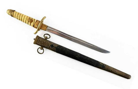 WWII IMPERIAL JAPANESE NAVY OFFICER DAGGER, DIRK, TANTO: RARE WWII IMPERIAL JAPANESE NAVY OFFICER DAGGER, DIRK, TANTO Wire wrapped white sharkskin grip. Mum decorated pommel cap, handle fittings and a short brass crossguard. Brass habiki. Leather scabbard.