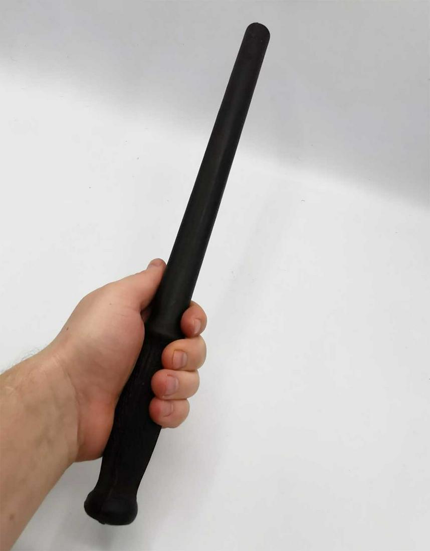 GERMAN WW2 POLICE RUBBER TRUNCHEON: GERMAN WW2 POLICE RUBBER TRUNCHEON - GUMMIKNUTTEL German police 'Gummiknuttel ' or hard rubber truncheon/batton. Used by different police branches during III Reich and Weimar Republic. HALLMARKS: 'Bul