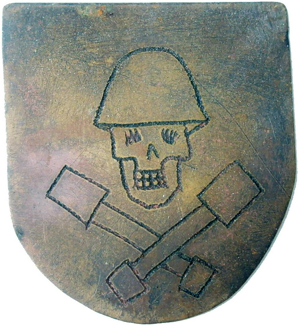 GERMAN WW2 SHIELD with SKULL & BONES (1 of 8)