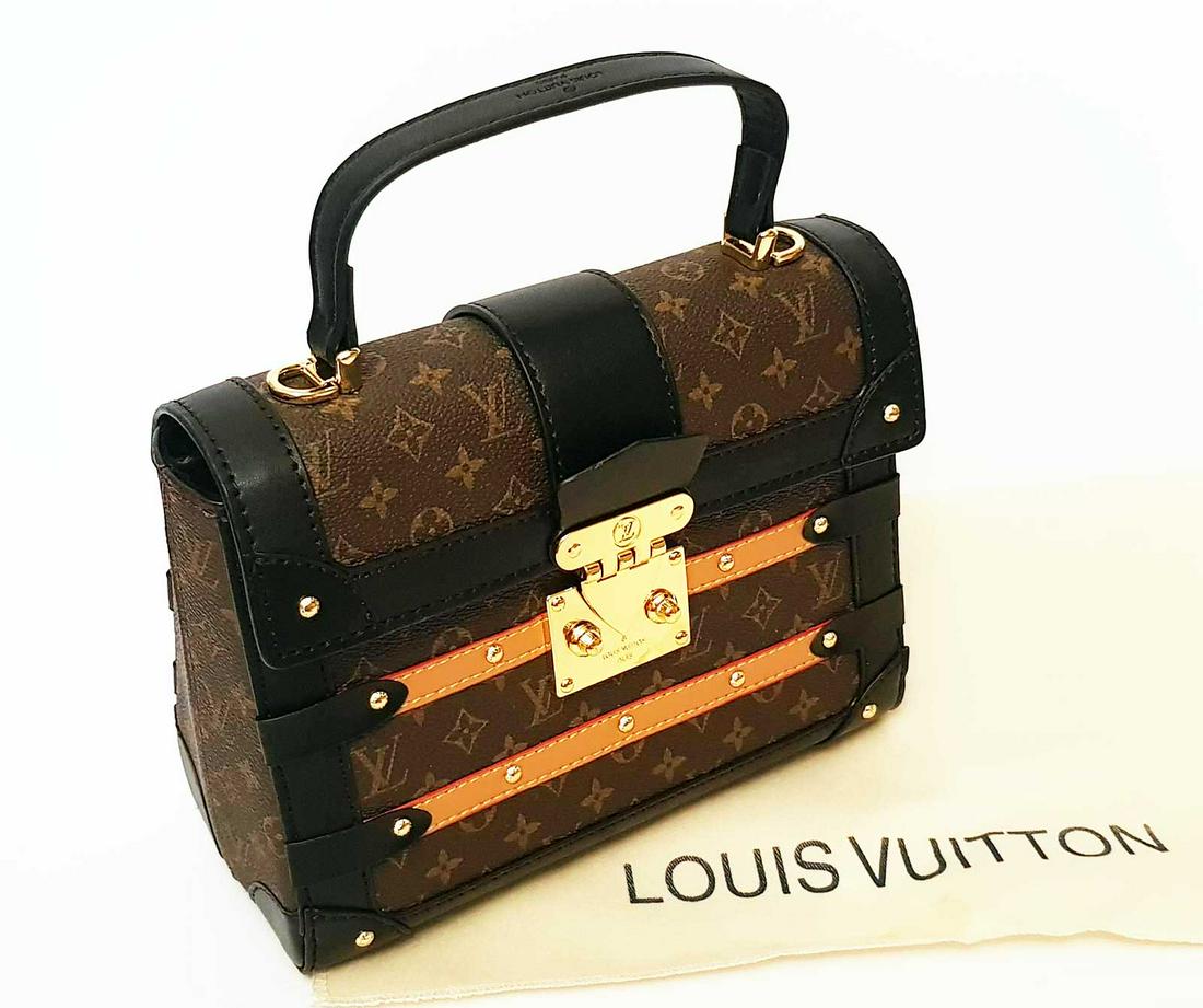LOUIS VUITTON HANDBAG (1 of 19)