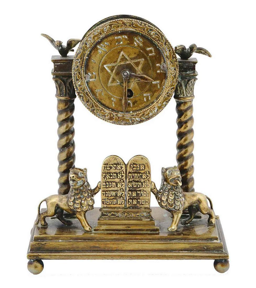 ANTIQUE JUDAICA TABLE CLOCK w. STAR of DAVID, 19c. (1 of 11)