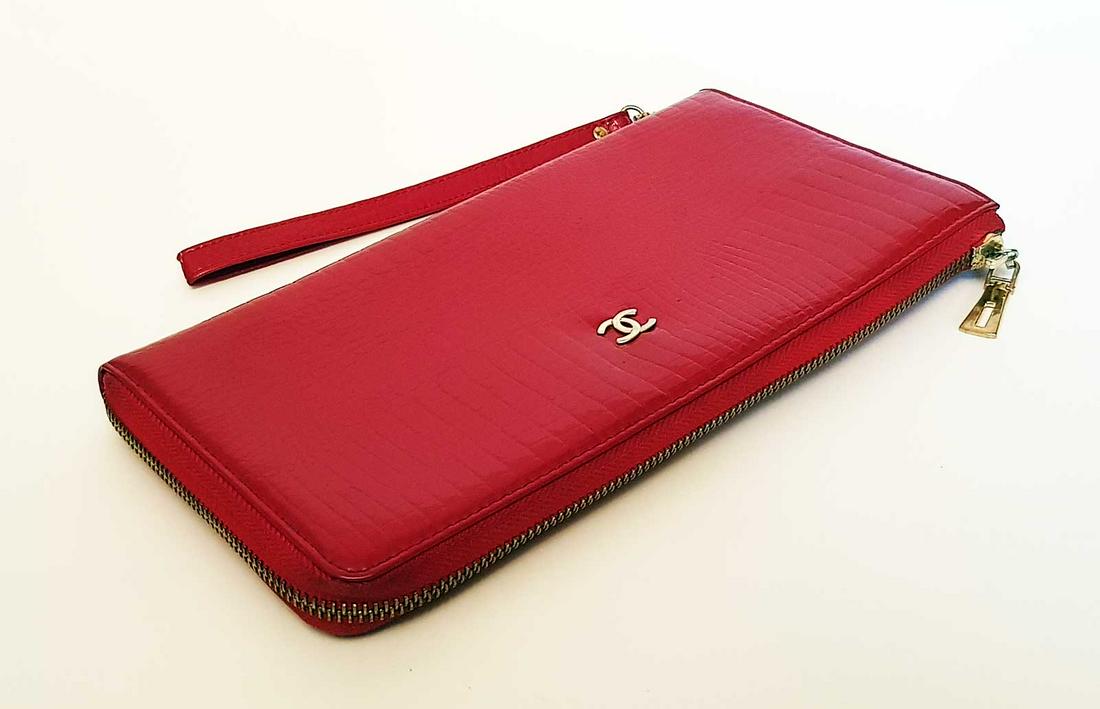 CHANEL ZIPPY WALLET RED (1 of 20)