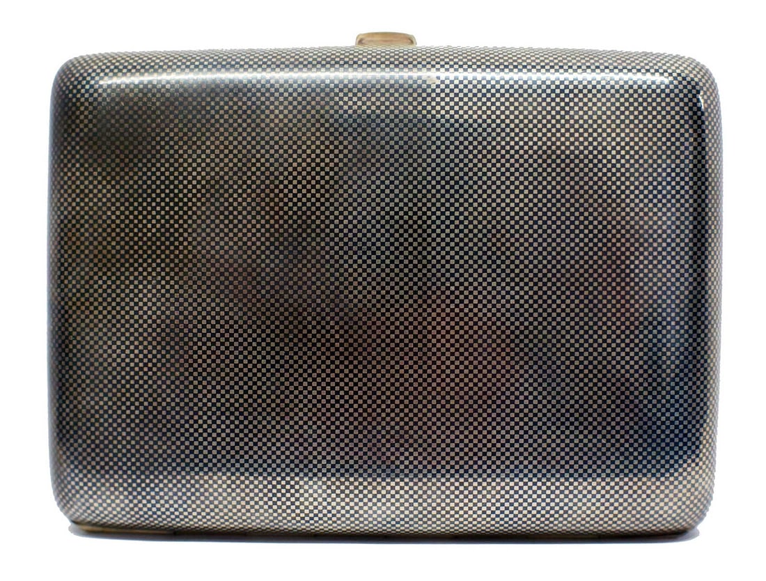 LARGE RUSSIAN SILVER CIGARETTE CASE, GRACHEV (1 of 12)