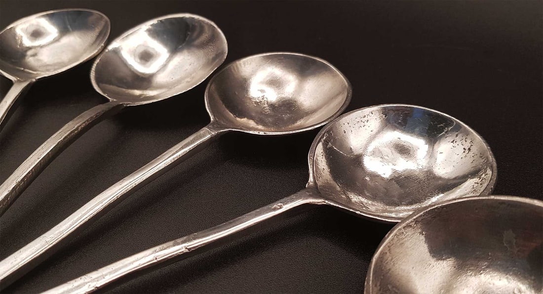 FIVE PEWTER SPOONs, DUTCH, 17 CENTURY (1 of 17)