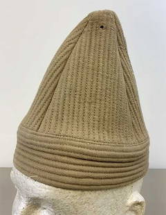 BRITISH-INDIAN WW2 ARMY TURBAN CONE, 1942: Sale - Must Go ! BRITISH INDIAN WWII ARMY TURBAN CONE, 1942 DATED British Indian WWII Army turban cone from 1942. This turban is in excellent condition, with no signs of fraying or fading. The color r