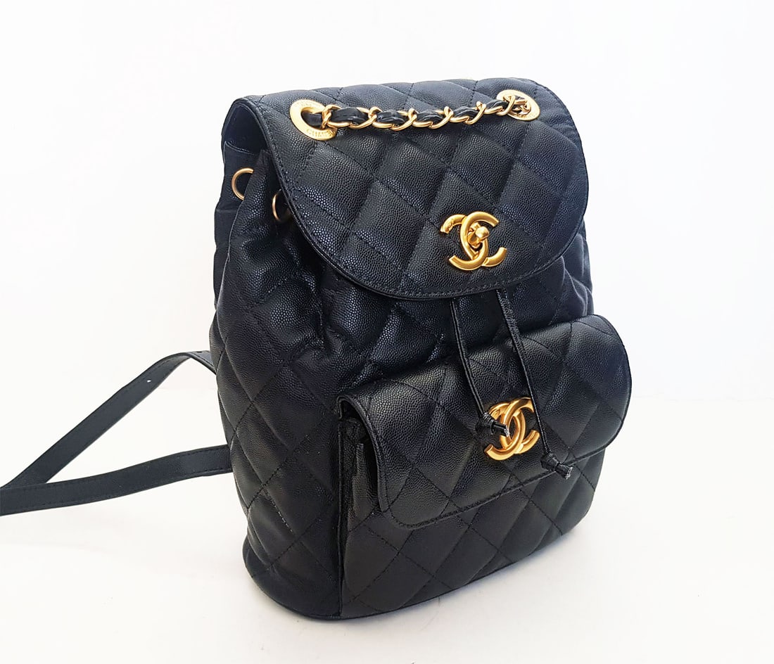 CHANEL CAVIAR BACKPACK BLACK (1 of 20)
