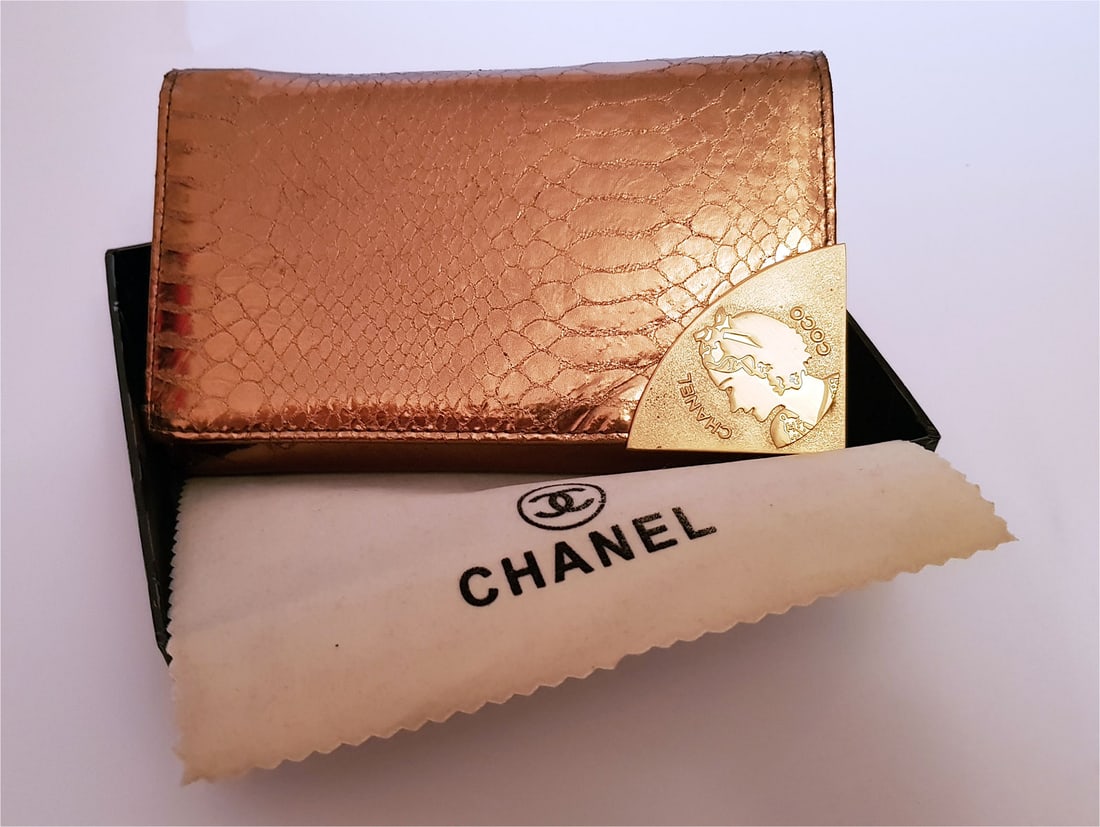 CHANEL ROSE GOLD WALLET (1 of 15)