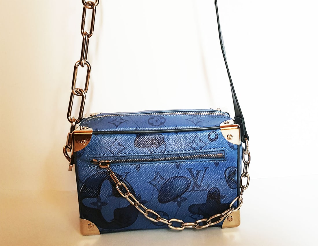 Louis Vuitton Mini Soft Trunk Auction 162903955 4 x