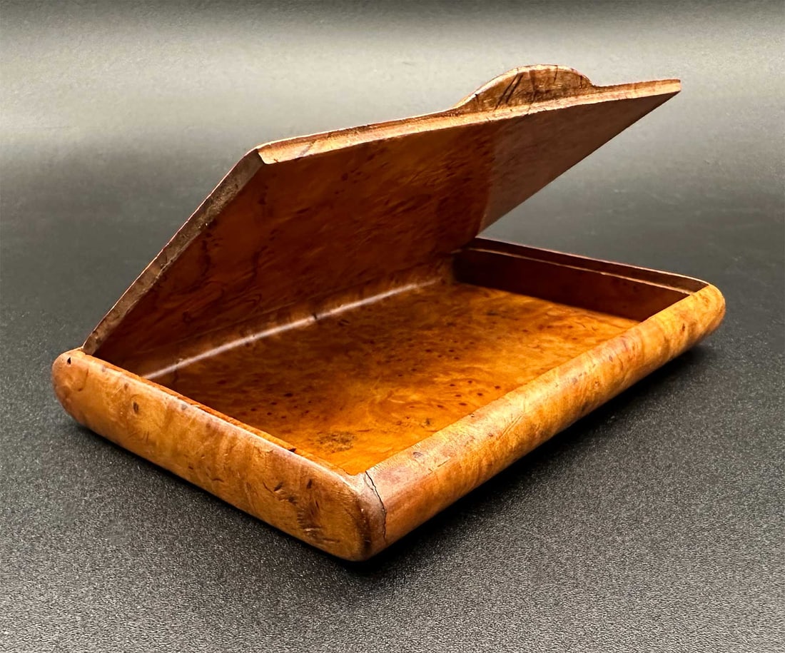 ANTIQUE RUSSIAN KARELIAN BIRCH CIGARETTE CASE (1 of 11)