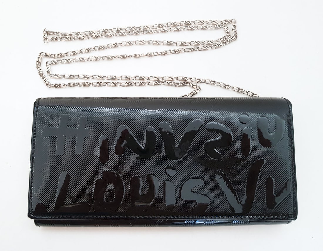 LOUIS VUITTON CHAIN WALLET (1 of 17)
