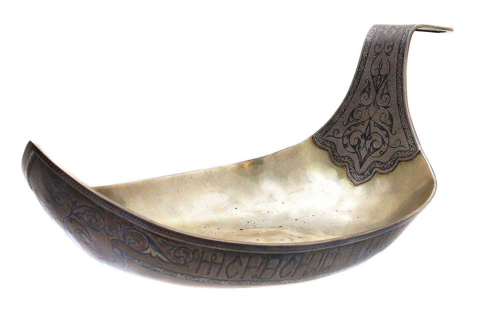 EXTREMELY RARE LARGE RUSSIAN SILVER KOVSH, c.1880 (1 of 15)