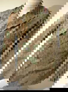 UKRAINIAN INSURGENT ARMY UPA-OUN UNIFORM: EXTREMELY RARE UKRAINIAN INSURGENT ARMY UPA-OUN CAMOUFLAGE UNIFORM WWII and later Ukrainian Insurgent Army (UPA-OUN) uniform camouflage jacket, worn by anti-communist forces during the period of 1945-