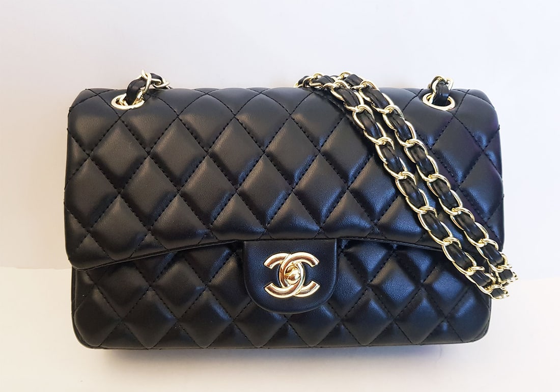 CHANEL MEDIUM DOUBLE FLAP SHOULDER BAG (1 of 20)