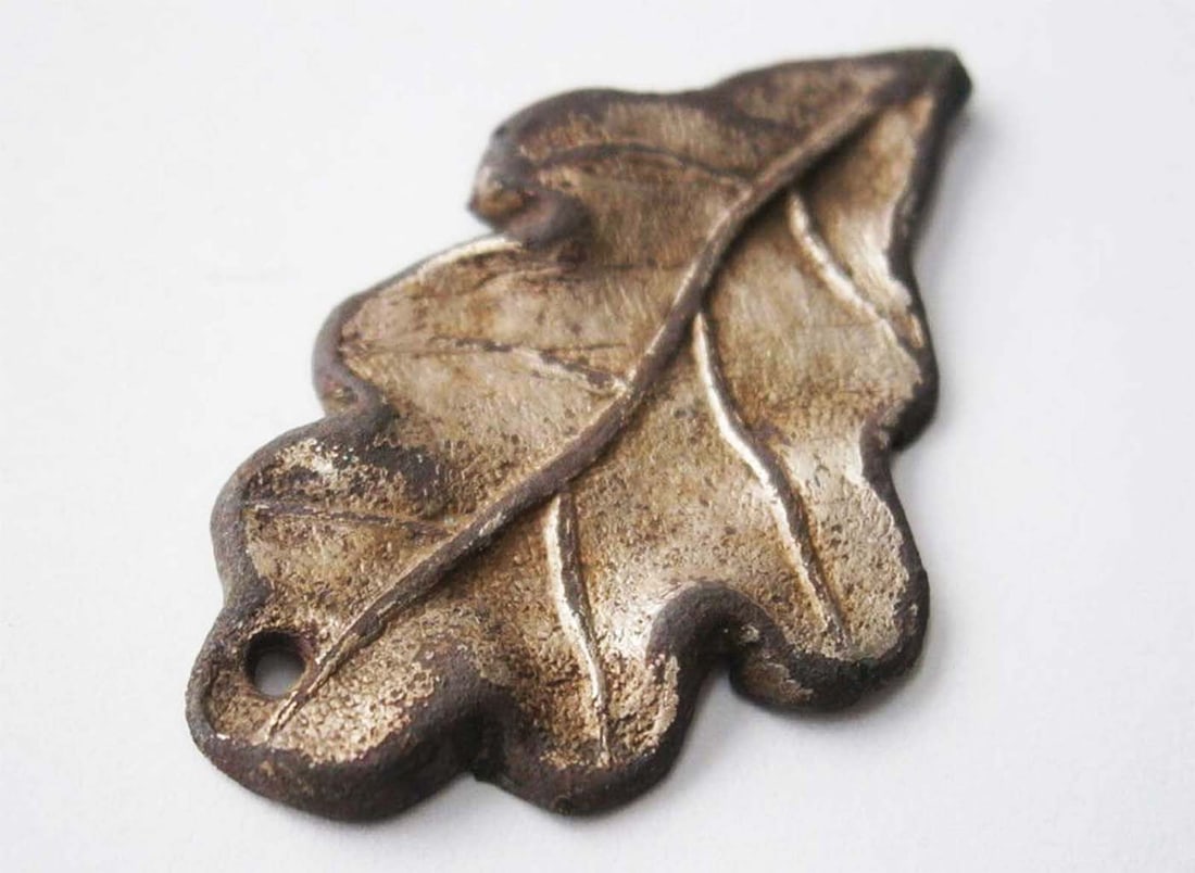 GERMAN WWII JAGER OAK LEAVES fr. HAT, SIDE CAP (1 of 9)