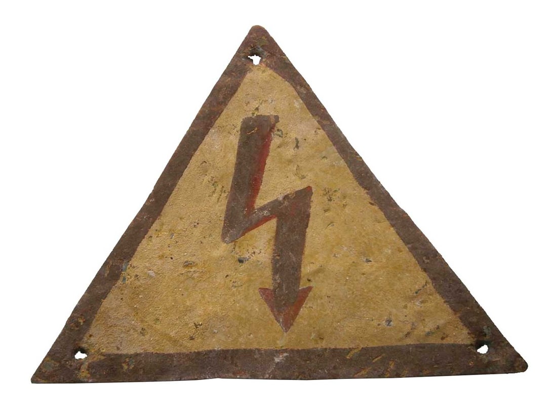 RARE GERMAN WWII ELECTRIC SIGN STOP, 1941: RARE GERMAN WWII ELECTRIC SIGN STOP, 1941 German WWII electric sign 'STOP', dating from 1941. It's made from metal and was obtained from a large old collection in Europe. CONDITION: Very good conditio
