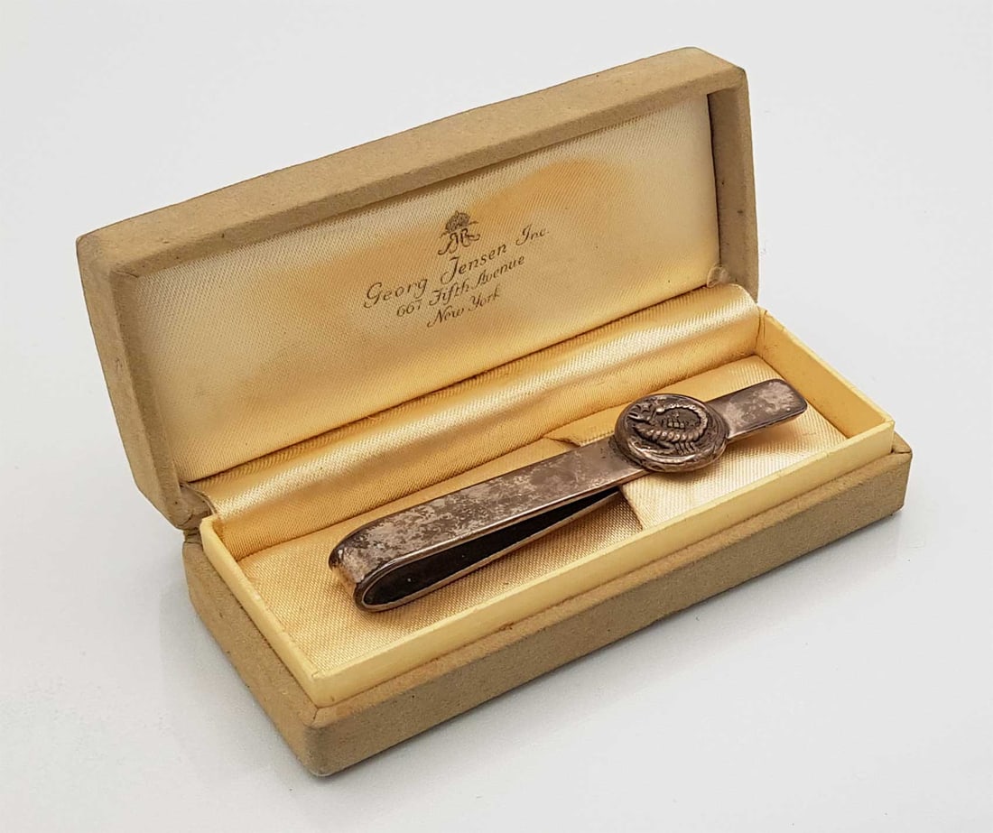 SILVER MONEY CLIP w. SCORPIO by GEORG JENSEN JOB: SILVER MONEY CLIP with SCORPIO MADE by GEORG JENSEN, DANISH This is a vintage sterling silver money clip by Georg Jensen, a Danish jewelry designer. It was created for the USA market and is adorned wi