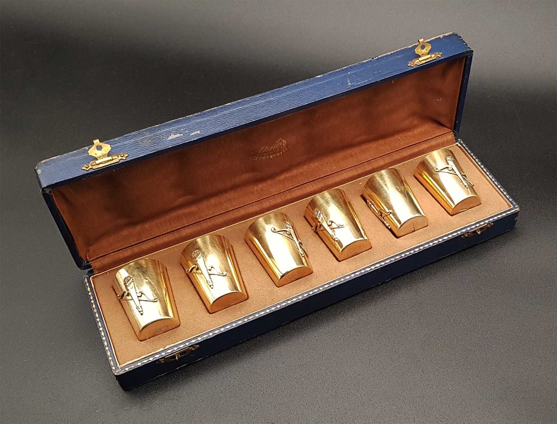 ANTIQUE RUSSIAN GILT SILVER VODKA CUPS (1 of 20)