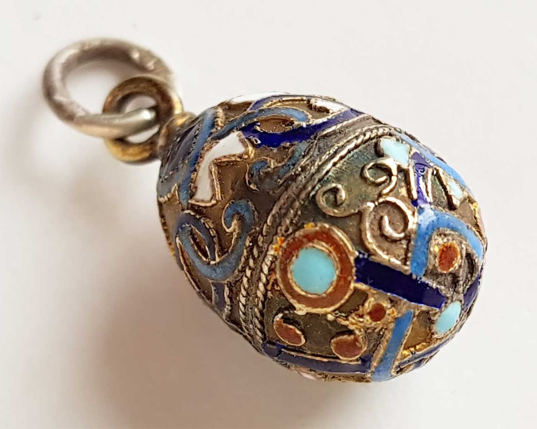 ANTIQUE RUSSIAN GILT SILVER ENAMEL EGG PENDANT (1 of 15)