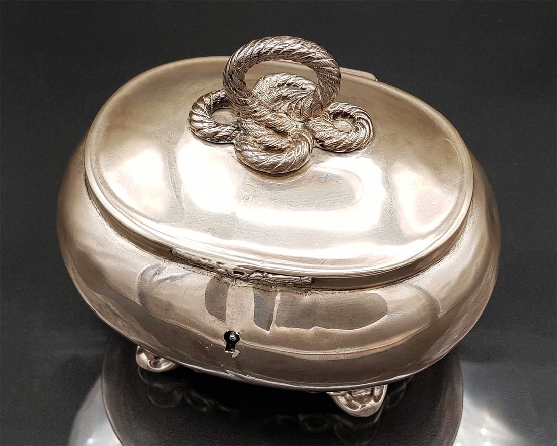 ANTIQUE JUDAICA JEWISH ETROG BOX, CONTAINER (1 of 17)