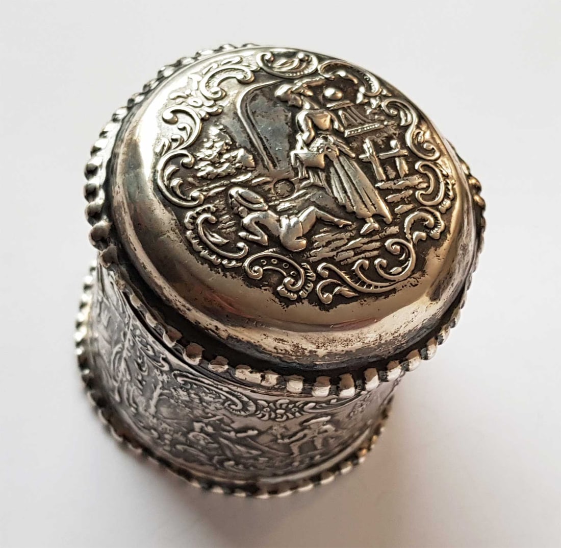 JUDAICA SILVER BESAMIM SPICE BOX, CONTAINER: JUDAICA SILVER BESAMIM SPICE BOX, CONTAINER, 19th CENTURY This 19th-century silver Besamim spice box and container is a rare find. The Besamim spice box is traditionally used during the Jewish ritual 