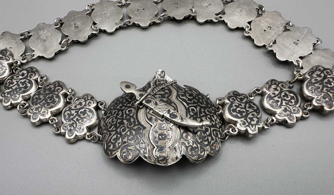 SILVER CAUCASIAN BELT w. BUCKLE, 1890x: Lifetime Warranty! RARE SILVER NIELLO CAUCASIAN BELT with BUCKLE, 1890x For your viewing, we have a silver niello Caucasian belt buckle. The buckle features floral decorations and includes a miniature