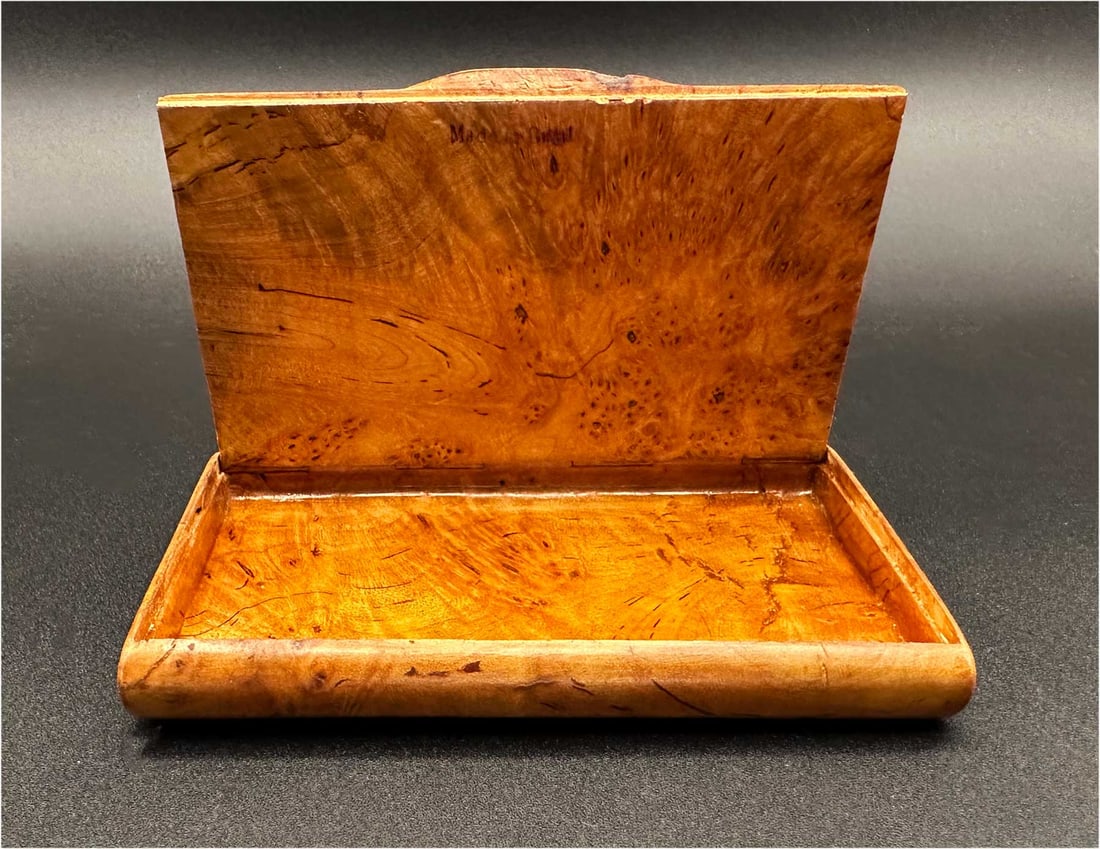 ANTIQUE RUSSIAN KARELIAN BIRCH CIGARETTE CASE: Lifetime Warranty! ANTIQUE RUSSIAN KARELIAN BIRCH CIGARETTE CASE Antique Russian Karelian birch wood presentation cigarette case with a seamless hidden hinge, circa the late 19th century. We are selli