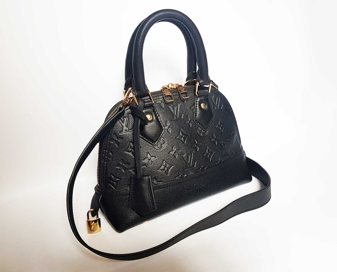 LOUIS VUITTON LV ALMA BB BLACK (1 of 20)